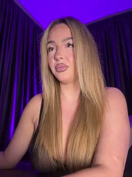 SelenneDreams online show from 03-02-26, 05:42