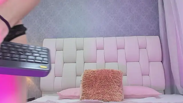 Snapshot of alisstarr chatting on 03-02-26, 11:39 alisstarr online show from 03-02-26, 11:39