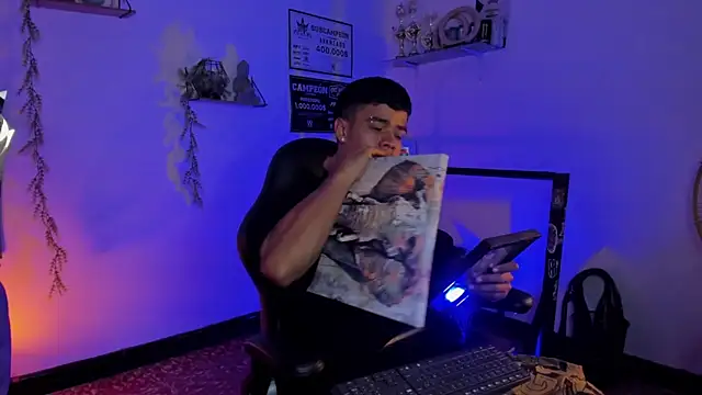 Snapshot of Rob_zaens33 chatting on 02-19-26, 02:02 Rob zaens33 online show from 02-19-26, 02:02