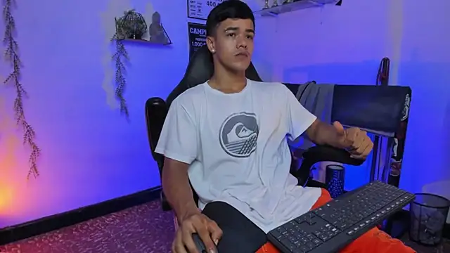 Rob zaens33 online show from 03-08-26, 12:19