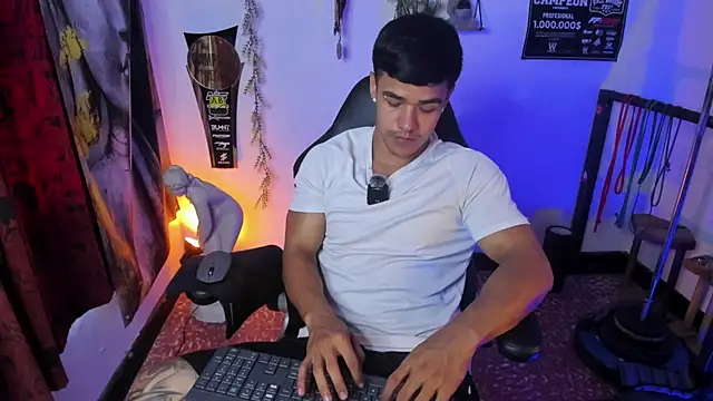 Rob zaens33 online show from 04-10-26, 01:27