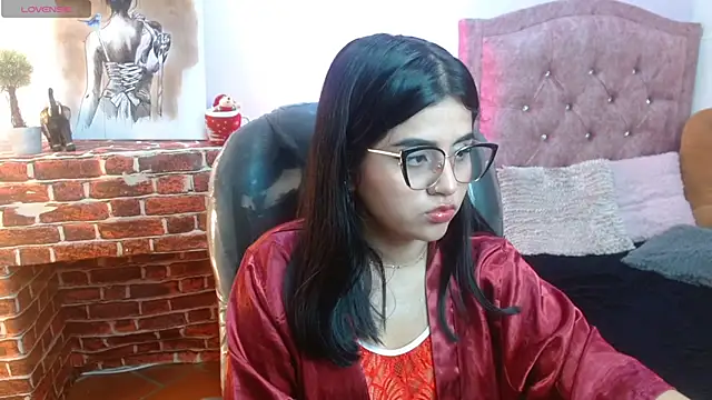 mila quin online show from 04-04-26, 07:55