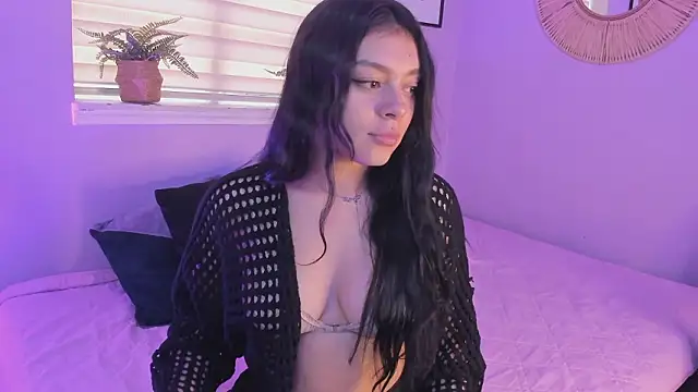 Snapshot of Lummii_ chatting on 03-02-26, 07:21 Lummii online show from 03-02-26, 07:21