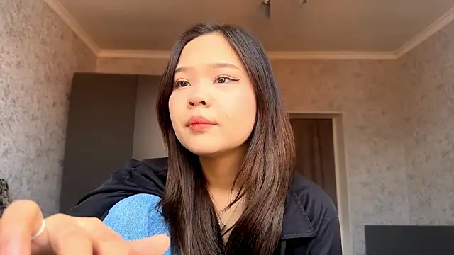 Snapshot of RegenaLandauer chatting on 02-23-26, 06:55 RegenaLandauer online show from 02-23-26, 06:55