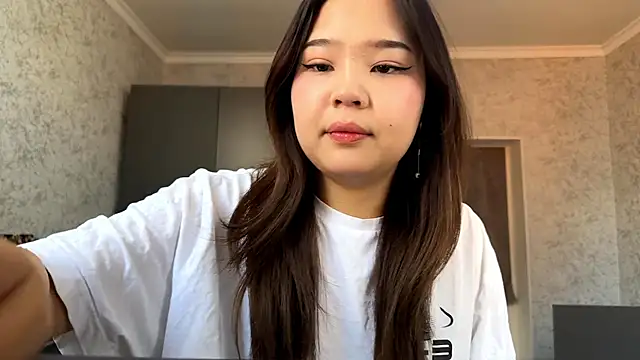 Snapshot of RegenaLandauer chatting on 03-01-26, 06:59 RegenaLandauer online show from 03-01-26, 06:59