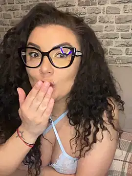 Snapshot of EvaPatricia chatting on 03-13-26, 08:04 EvaPatricia online show from 03-13-26, 08:04