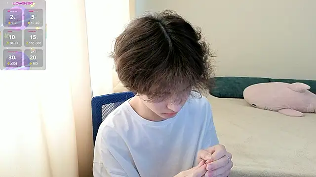 Snapshot of _LukaHayes_ chatting on 02-25-26, 11:09 LukaHayes online show from 02-25-26, 11:09