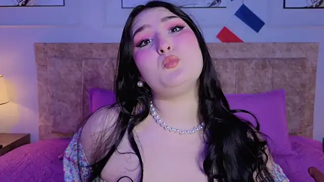 zoe moon   online show from 07-05-26, 02:35