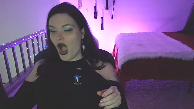 VixieNyx online show from 04-07-26, 04:07