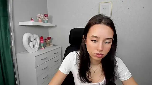 AdeleSolo online show from 03-23-26, 06:28