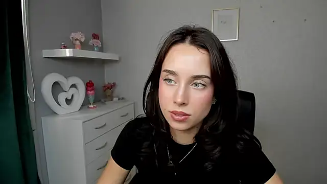 AdeleSolo online show from 06-01-26, 12:40