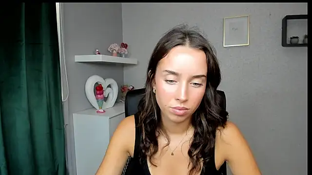 Snapshot of AdeleSolo chatting on 07-14-26, 12:33 AdeleSolo online show from 07-14-26, 12:33