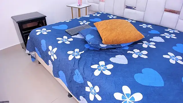 Zoe  smiith online show from 02-28-26, 04:13