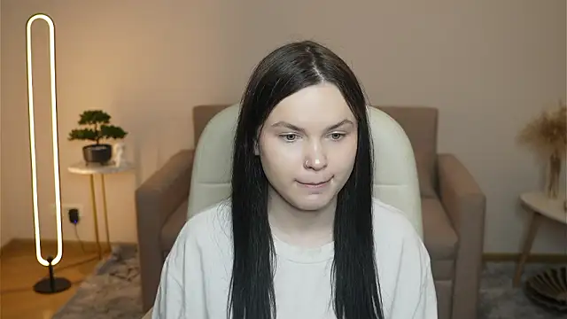 Snapshot of LeilaErcolani chatting on 02-22-26, 11:31 LeilaErcolani online show from 02-22-26, 11:31