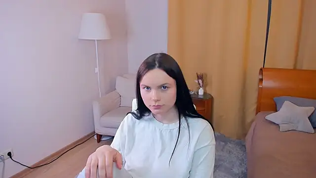 Snapshot of LeilaErcolani chatting on 02-26-26, 06:51 LeilaErcolani online show from 02-26-26, 06:51