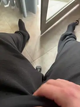 Snapshot of D4n13l47 chatting on 03-03-26, 01:39 D4n13l47 online show from 03-03-26, 01:39