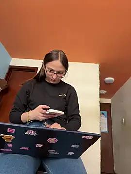 Snapshot of Aria__Rousse03 chatting on 02-27-26, 02:06 Aria Rousse03 online show from 02-27-26, 02:06