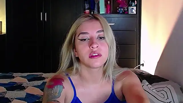 saradiazxxx online show from 03-02-26, 08:43