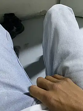 Elmanc online show from 04-18-26, 02:32