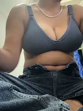 meenu cuties online show from 03-22-26, 02:15