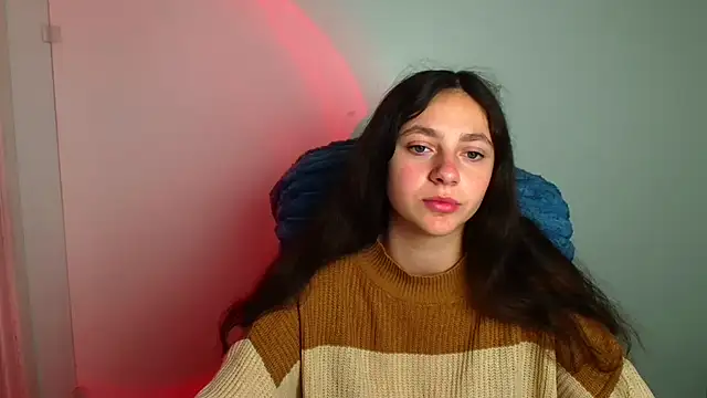 Snapshot of KissMeJulia chatting on 05-11-26, 05:24 KissMeJulia online show from 05-11-26, 05:24