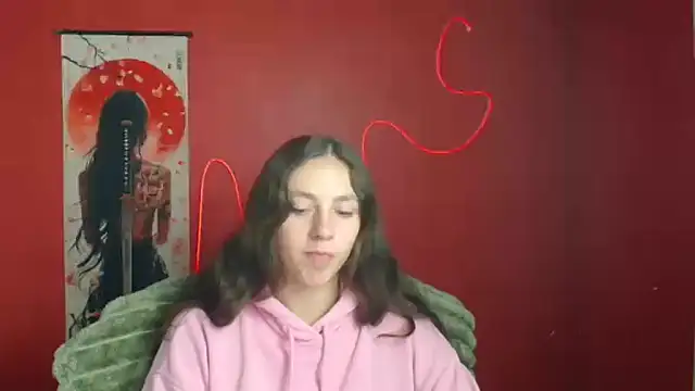 Snapshot of KissMeJulia chatting on 05-16-26, 05:26 KissMeJulia online show from 05-16-26, 05:26
