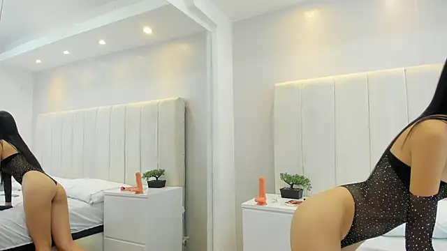 Snapshot of violetta_cutest_ chatting on 03-12-26, 12:00 violetta cutest online show from 03-12-26, 12:00