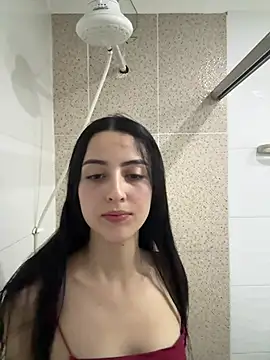 Snapshot of violetta_cutest_ chatting on 03-29-26, 07:47 violetta cutest online show from 03-29-26, 07:47