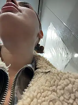 NaughtyChloeee online show from 03-25-26, 05:30