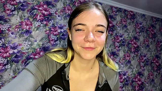 Snapshot of StephanieMarin chatting on 02-28-26, 01:45 StephanieMarin online show from 02-28-26, 01:45