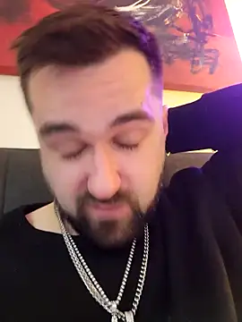 LargeLith online show from 04-06-26, 09:27