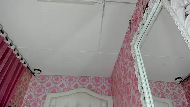 Snapshot of Mai_Rouse chatting on 02-25-26, 12:48 Mai Rouse online show from 02-25-26, 12:48