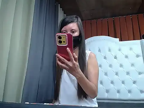 Snapshot of lady_moon09 chatting on 02-19-26, 12:50 lady moon09 online show from 02-19-26, 12:50