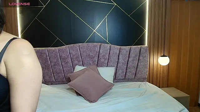 MoriahStorm online show from 03-18-26, 12:08