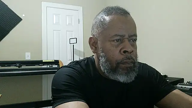 Cleozevo1961 online show from 03-21-26, 01:37