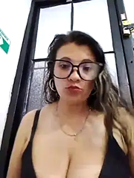 SKARLET KOVA online show from 04-12-26, 01:10