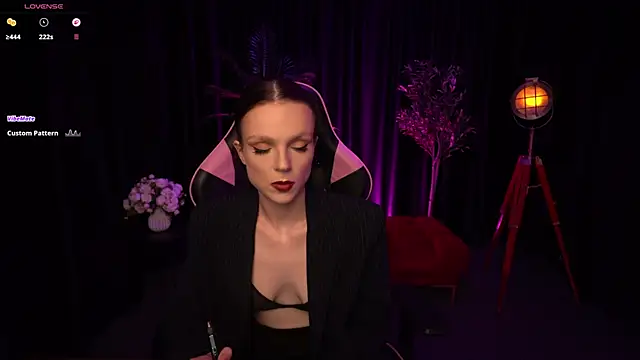Wild Alice me online show from 07-19-26, 03:16