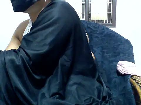 Snapshot of Angel_honeybear_143 chatting on 02-22-26, 10:14 Angel honeybear 143 online show from 02-22-26, 10:14