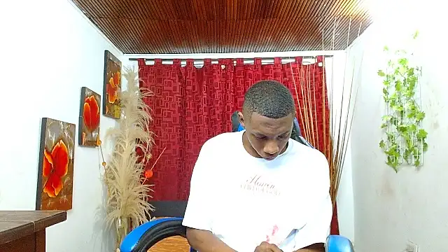 milo018 online show from 03-04-26, 09:21