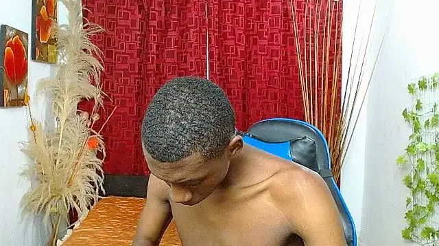 milo018 online show from 03-26-26, 08:47