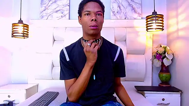 Santiago Ortiz  online show from 03-25-26, 01:17