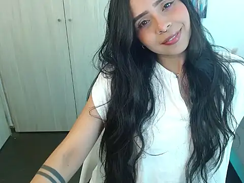 Snapshot of Pauliha chatting on 02-20-26, 06:52 Pauliha online show from 02-20-26, 06:52