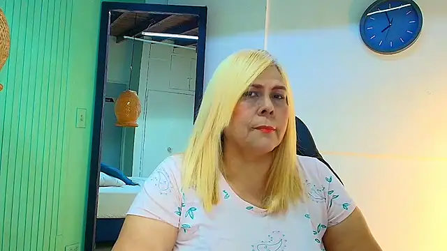 Snapshot of eva_colen50 chatting on 03-19-26, 06:23 eva colen50 online show from 03-19-26, 06:23