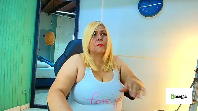 Snapshot of eva_colen50 chatting on 03-21-26, 06:44 eva colen50 online show from 03-21-26, 06:44