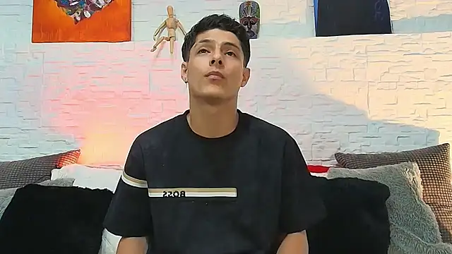 Snapshot of Eliassalvatore_ chatting on 05-20-26, 07:20 Eliassalvatore online show from 05-20-26, 07:20