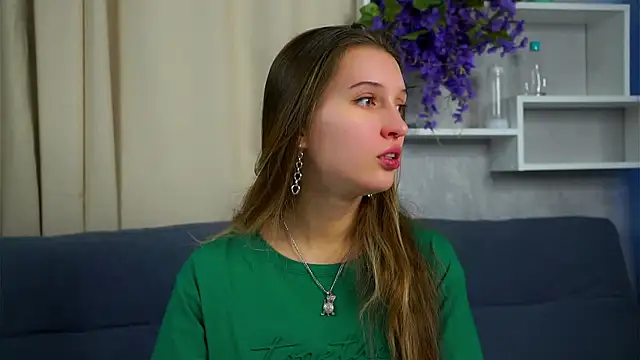 AshelyPeakes online show from 02-28-26, 01:06