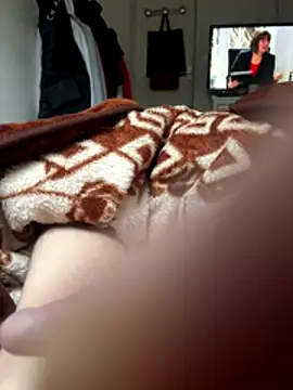 Snapshot of Crevette311 chatting on 01-07-26, 03:03 Crevette311 online show from 01-07-26, 03:03