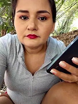 yissela92 online show from 03-14-26, 04:12