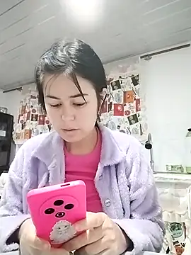 Snapshot of CandyyLove69 chatting on 02-26-26, 02:32 CandyyLove69 online show from 02-26-26, 02:32