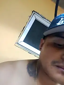Snapshot of elcogecoge12 chatting on 05-16-26, 07:38 elcogecoge12 online show from 05-16-26, 07:38